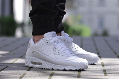 men's white air max 90